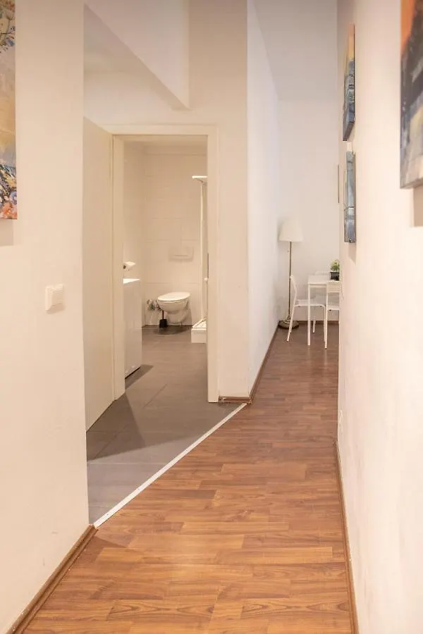 Innsbruck City Center Studio I 24H Self-Check-In アパート